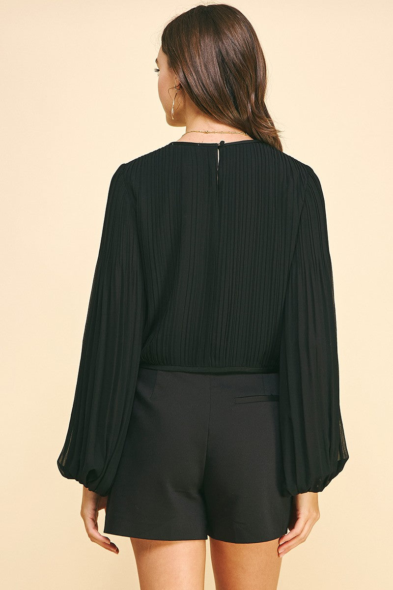 AMELIA PLEATED TOP