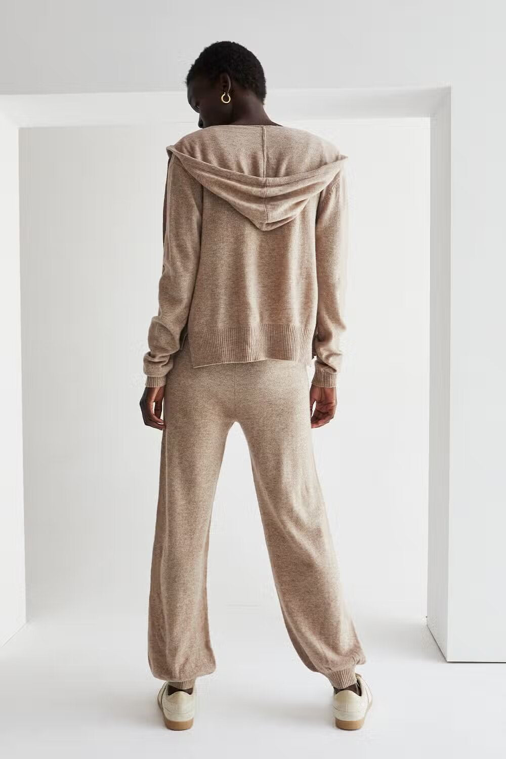 EVELYN COZY KNIT HOODIE