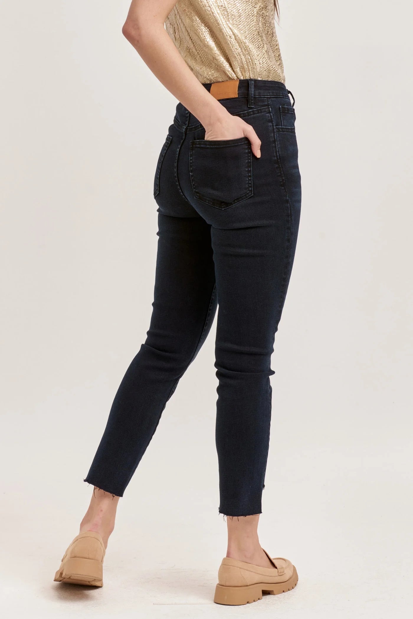 STELLA SUPER HIGH RISE CROPPED STRAIGHT JEANS