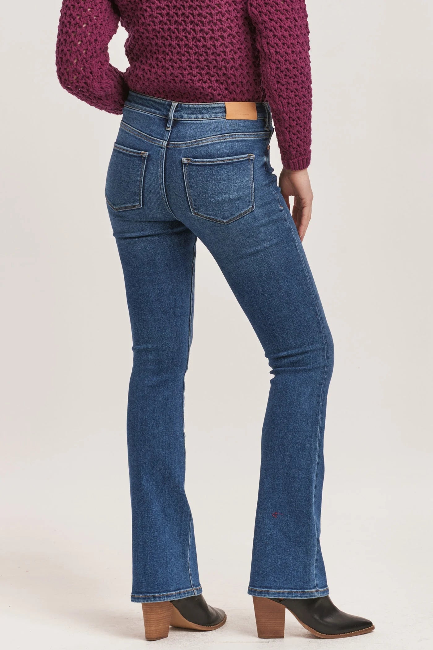 JAXTYN HIGH RISE BOOTCUT JEANS