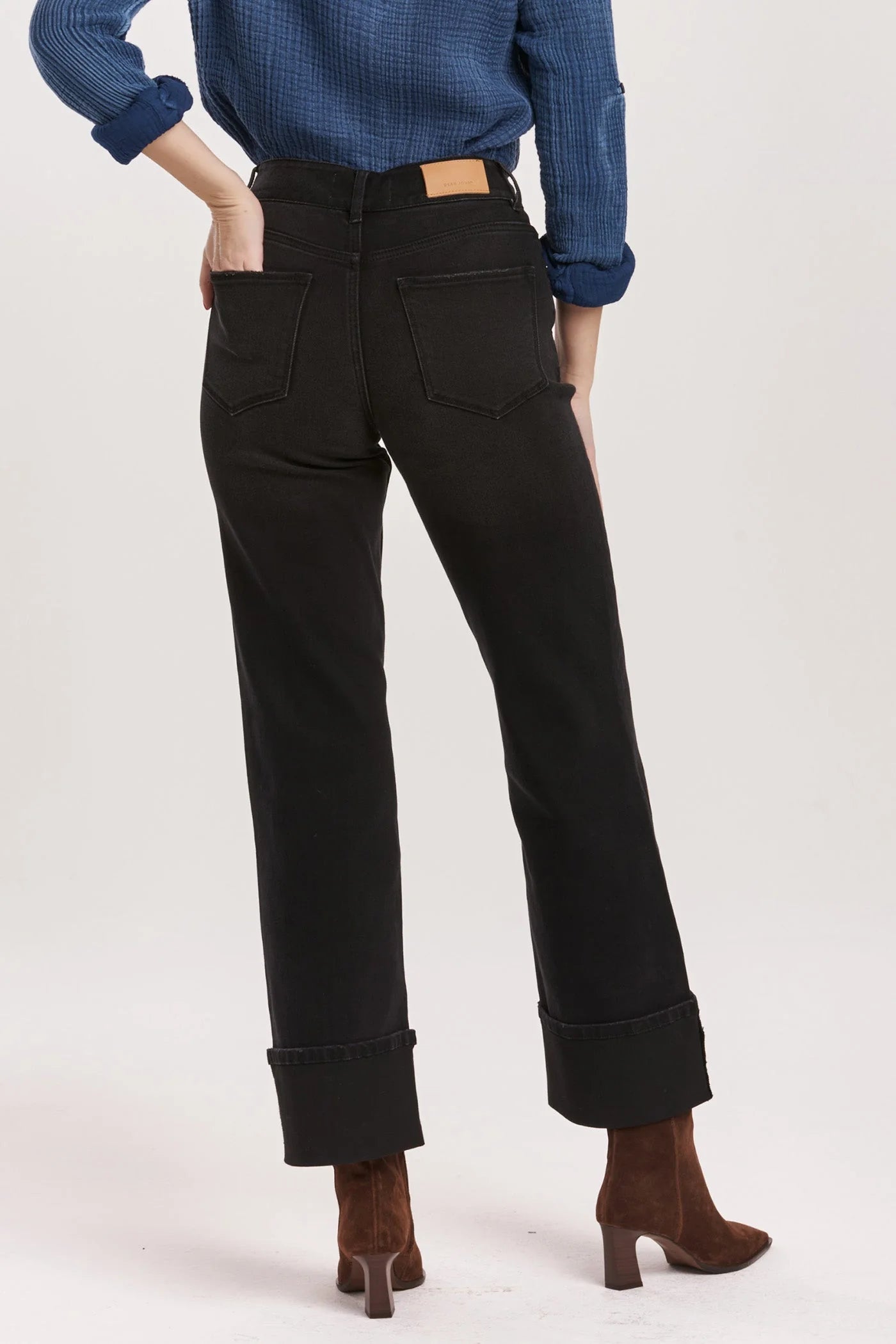 HOLLY FRONT SEAM CUFFED JEANS by Dear John