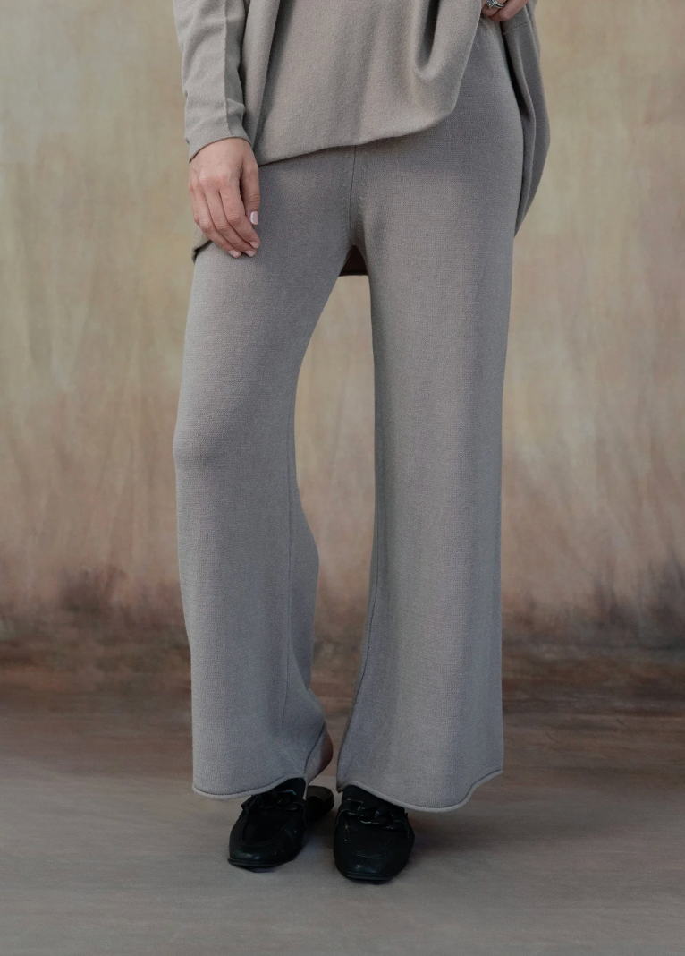 CLEO KNIT PANTS by Cobblestone