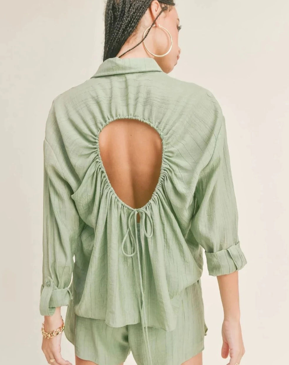 SAGE BUTTON DOWN