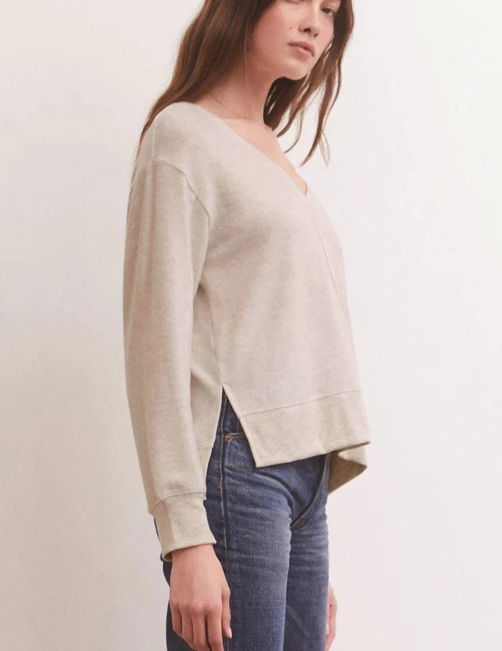 WILDER CLOUD V-NECK LS TOP