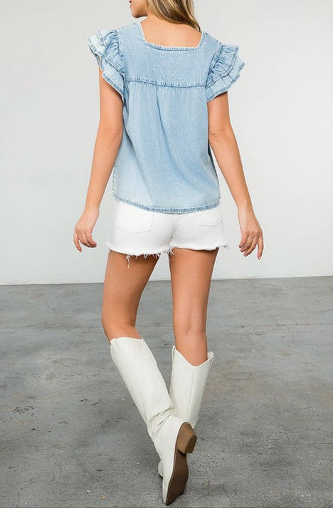 "ABOUNDING IN LOVE" TOP