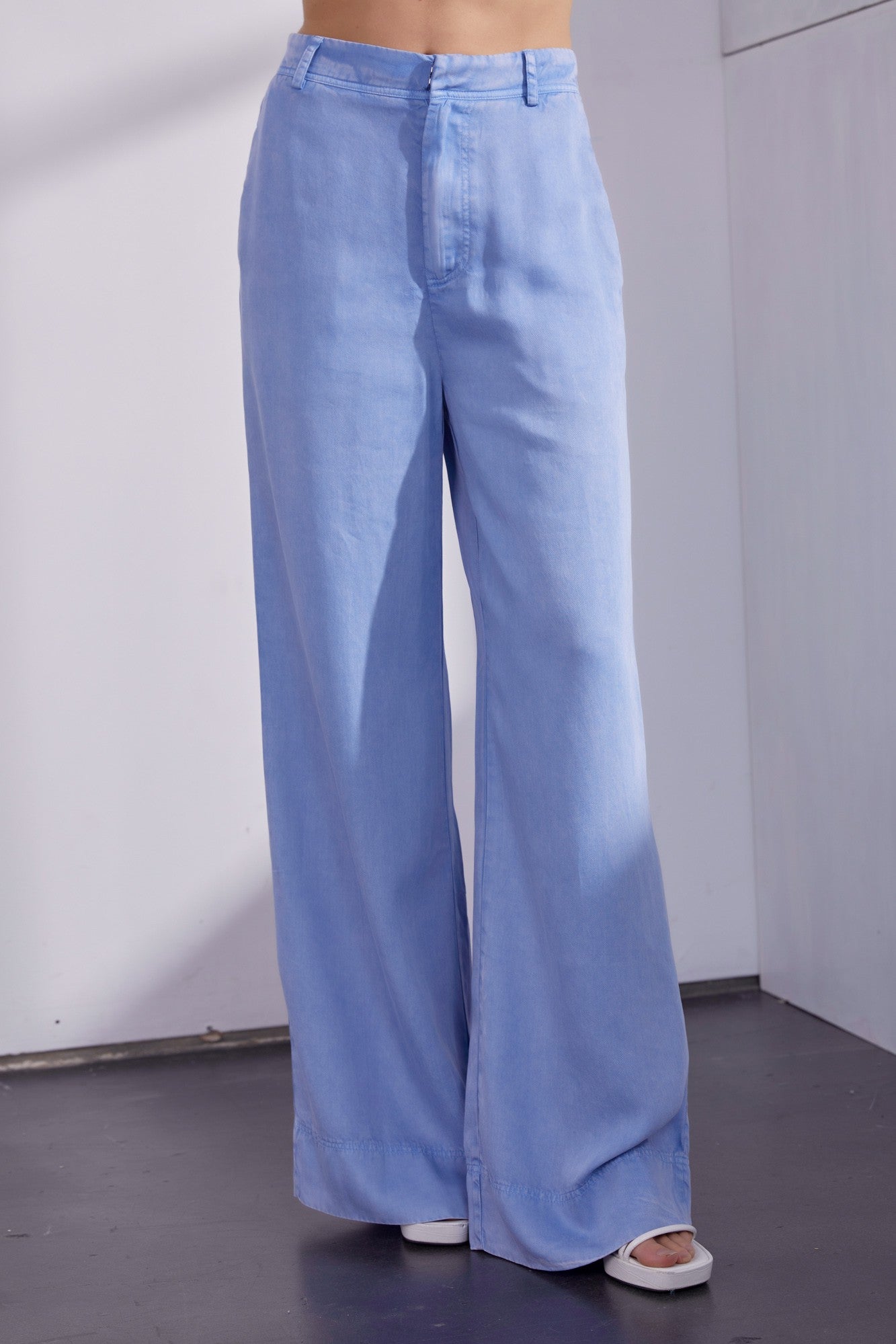 LILLA PANTS