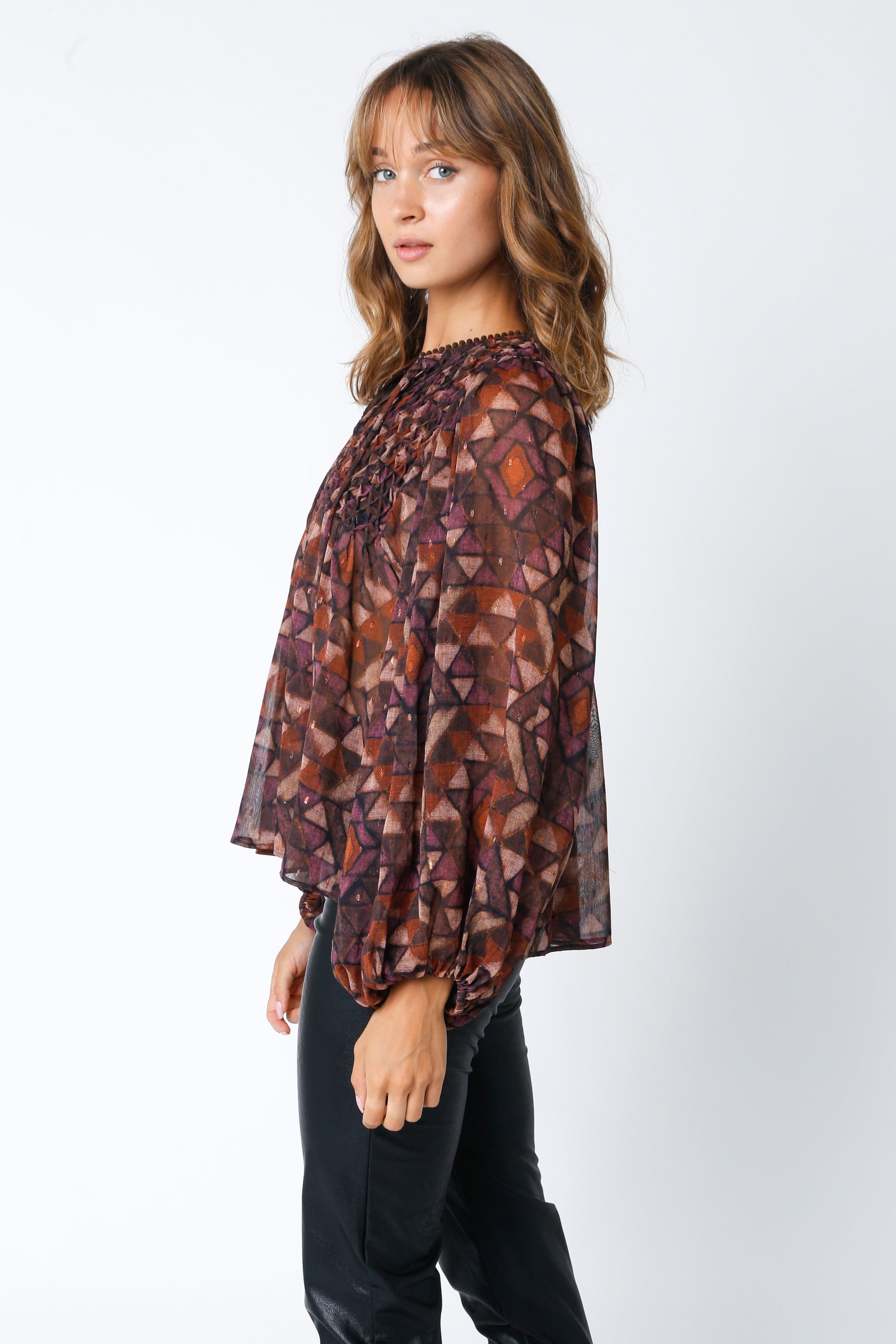 SCARLETT SMOCKED TOP
