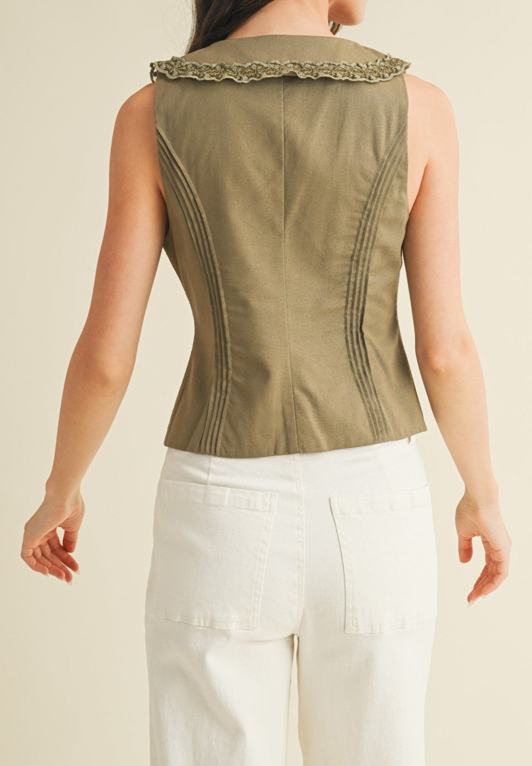 "PRAISES ROAR" TOP