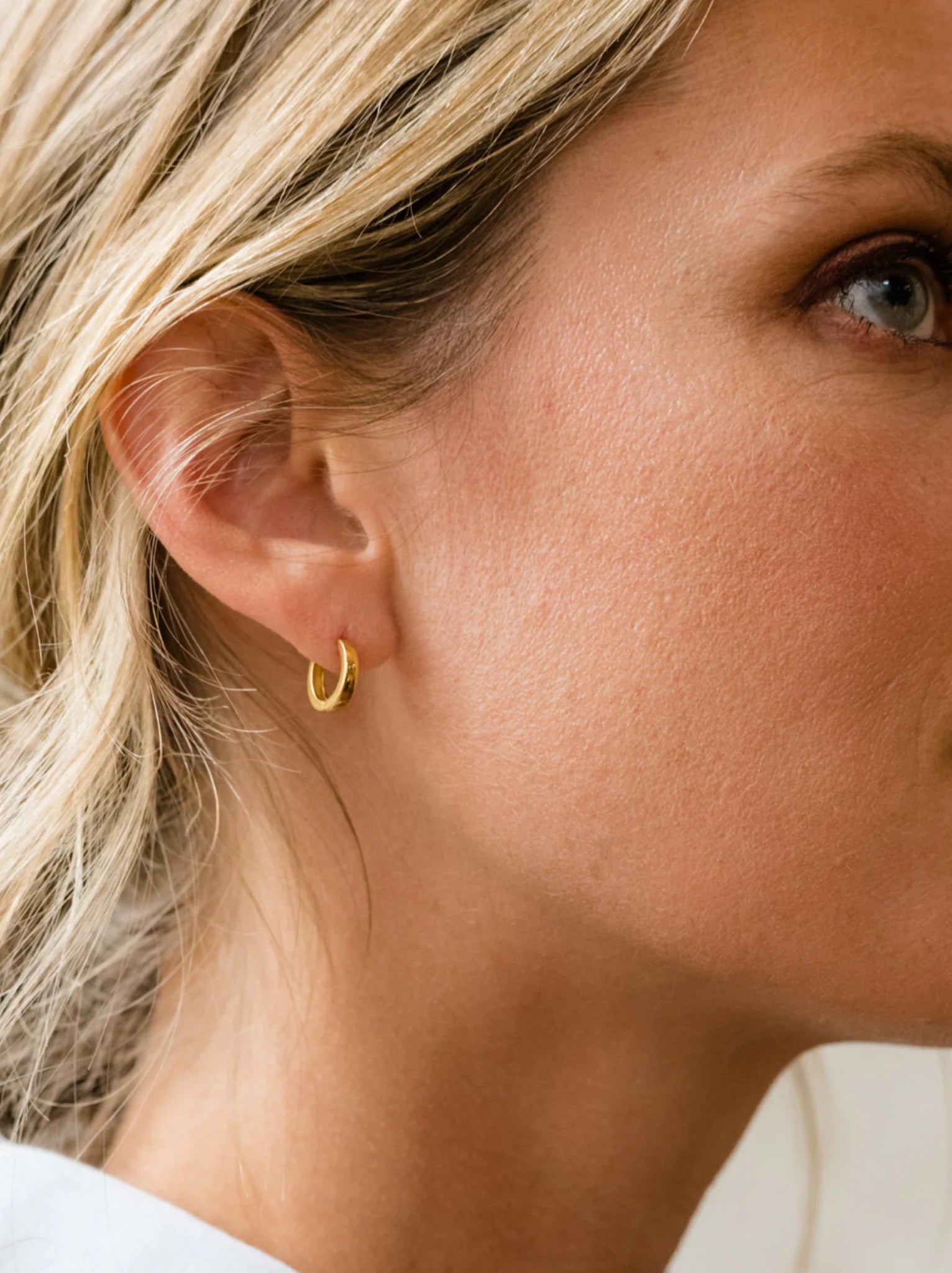 24/7 HINGE HOOPS by Able