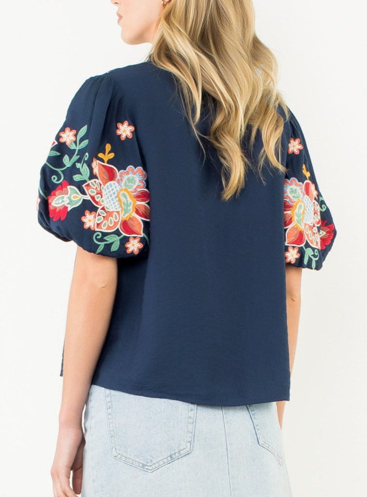 "BE STILL" TOP
