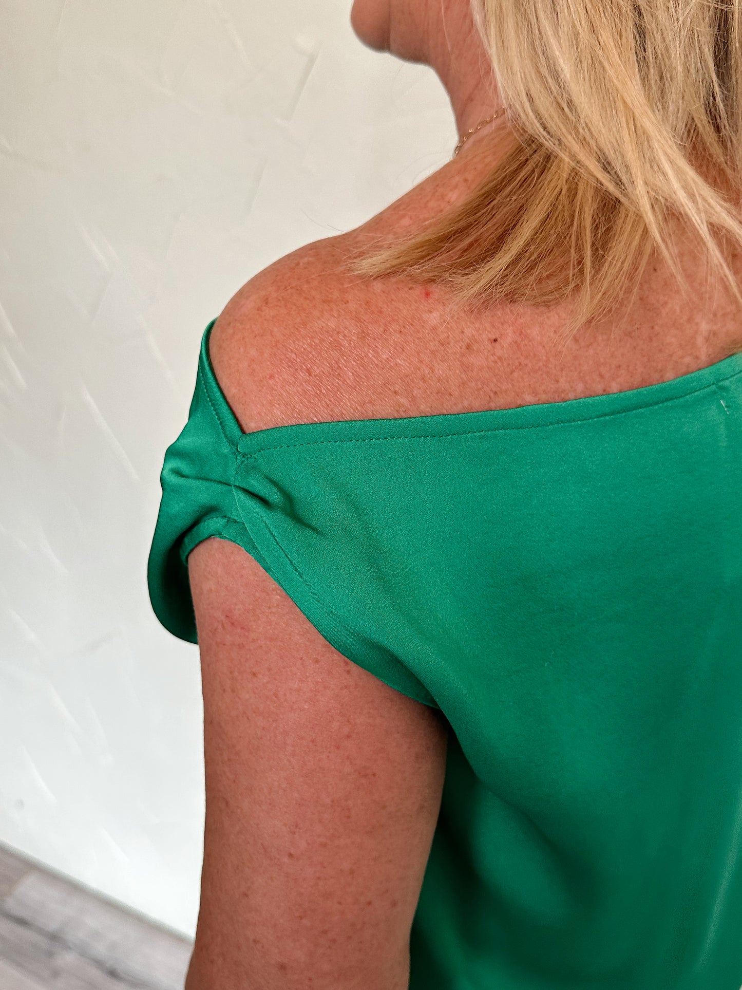 "PERFECT HARMONY" TOP