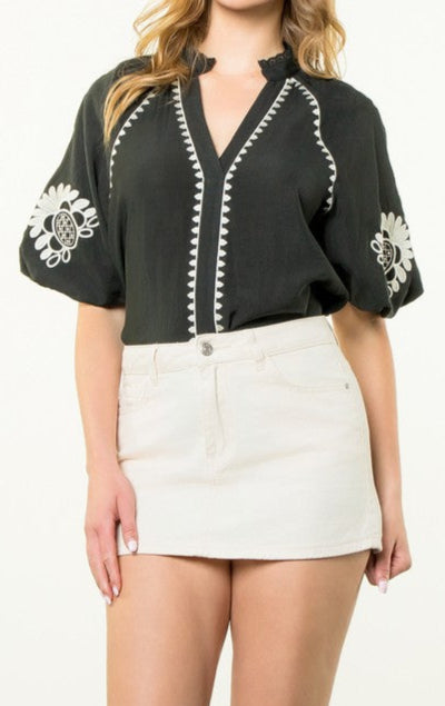 "STILL AND KNOW" TOP