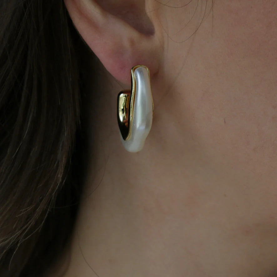 OYSTER EARRINGS by InspireDesigns