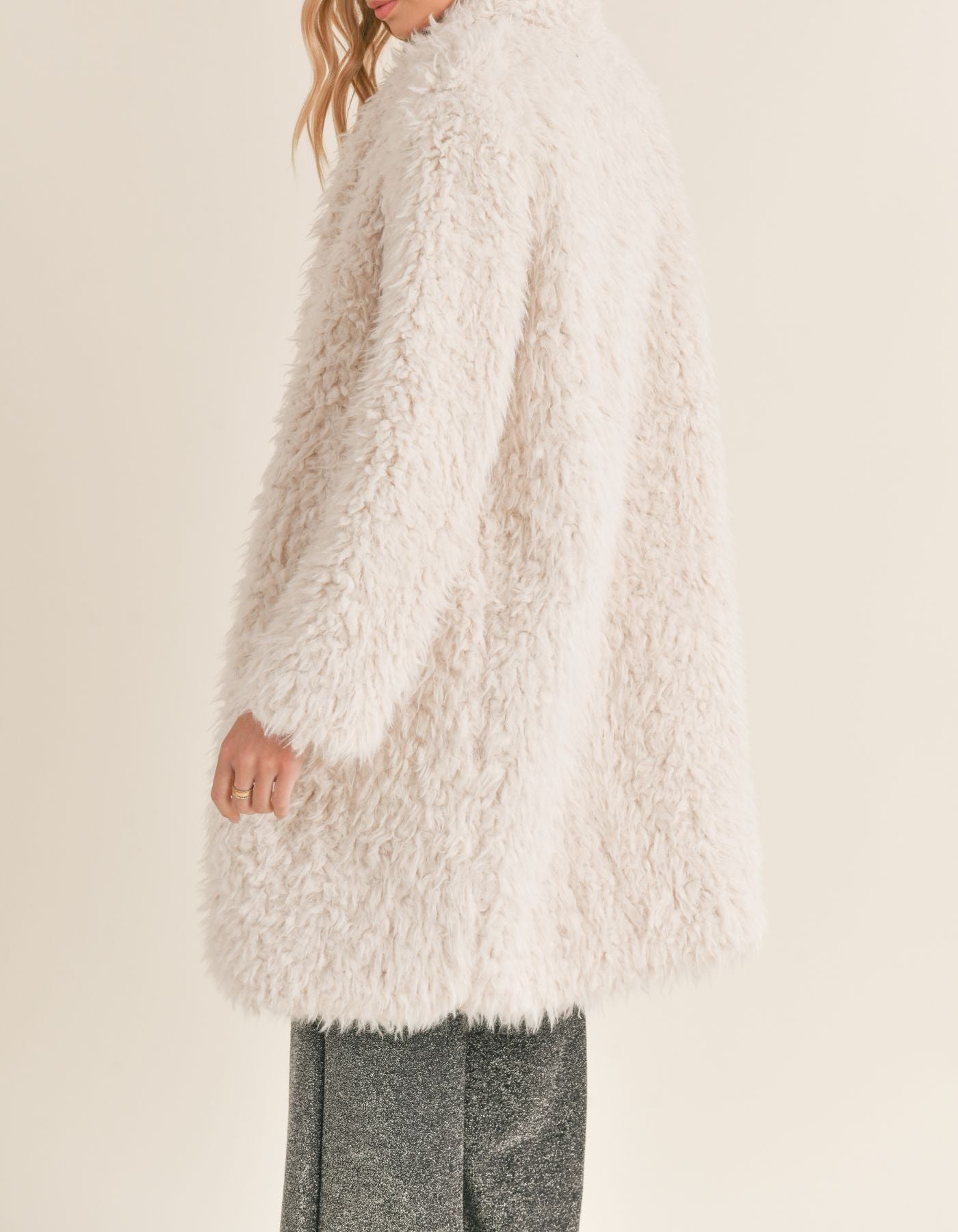 FALLING SLOWLY FAUX FUR SHAGGY COAT