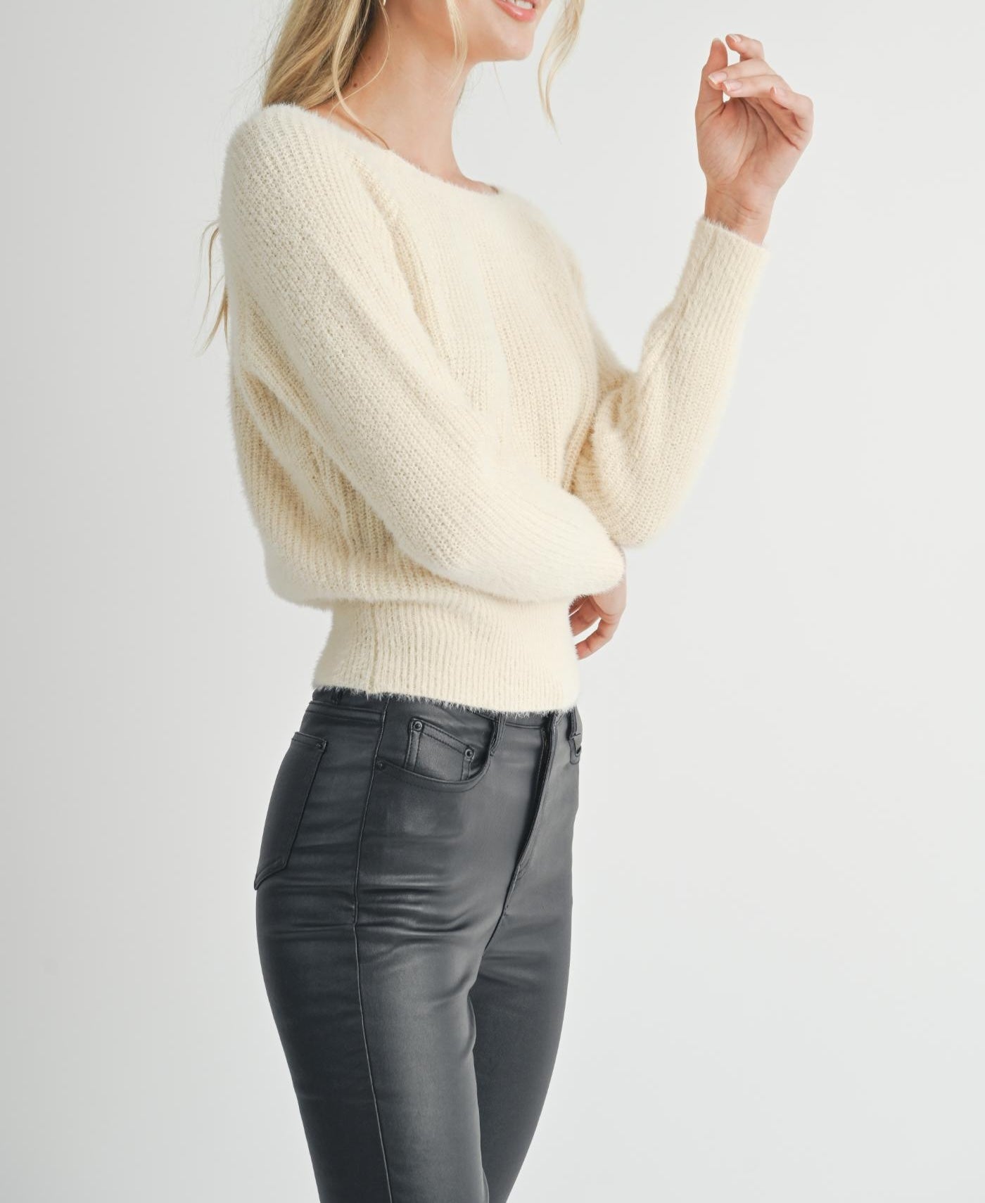 "WONDER" SWEATER