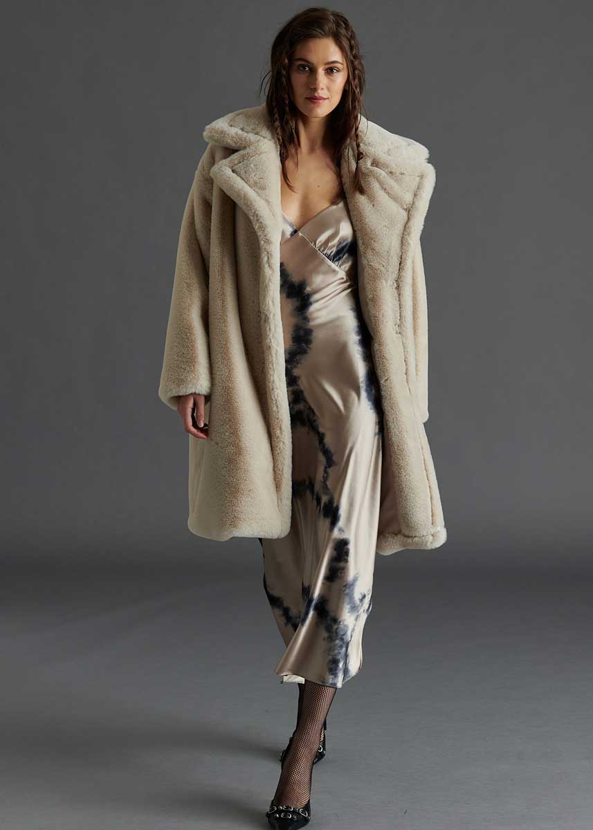 EMERY COAT