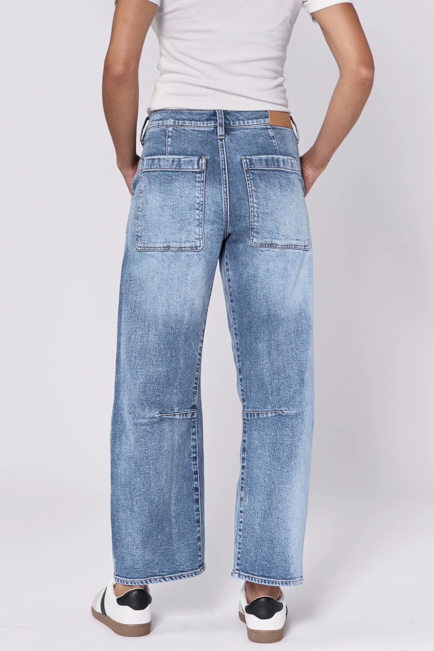 LASSO HIGH RISE LOOSE FIT JEAN