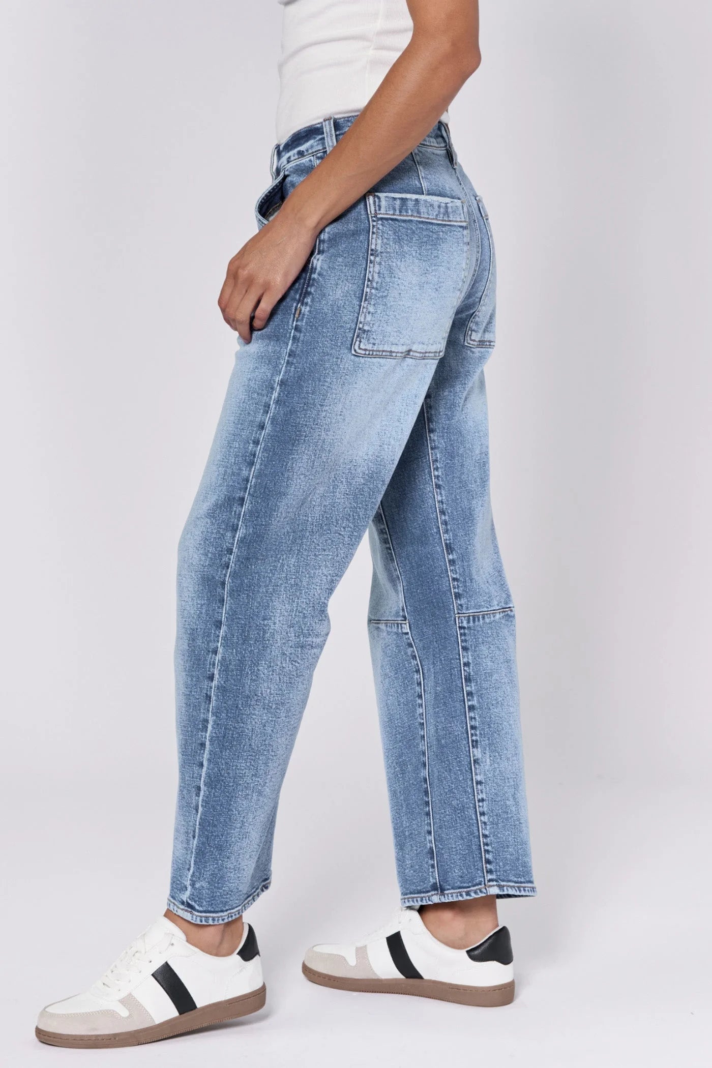 LASSO HIGH RISE LOOSE FIT JEAN