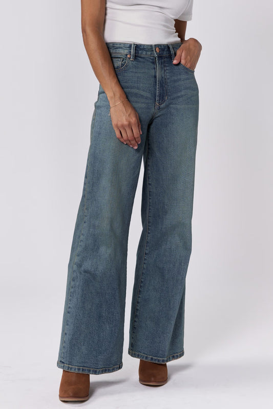 FIONA WIDE LEG DENIM JEANS by Dear John