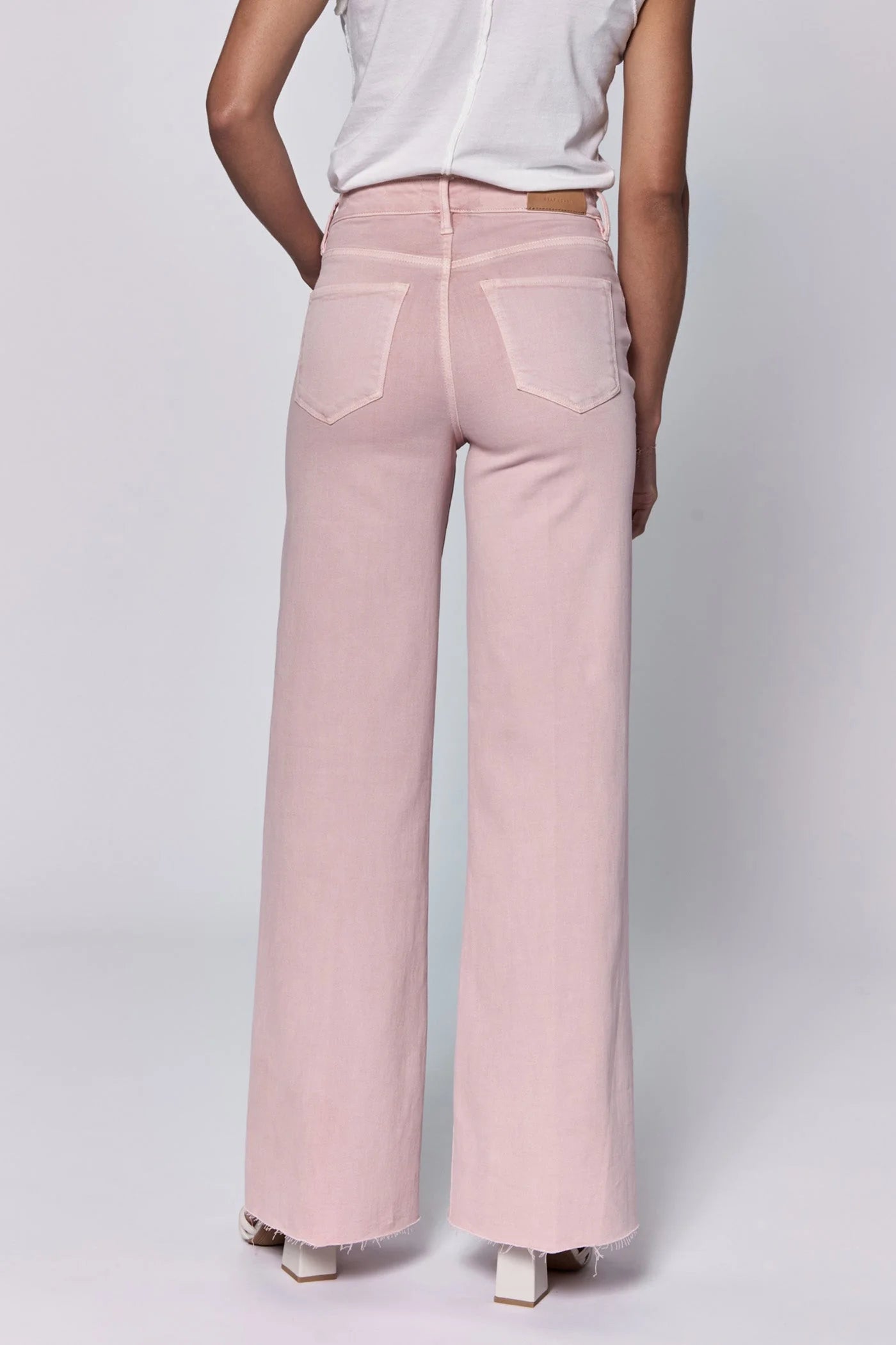 FIONA HIGH RISE CUT OFF HEM JEANS