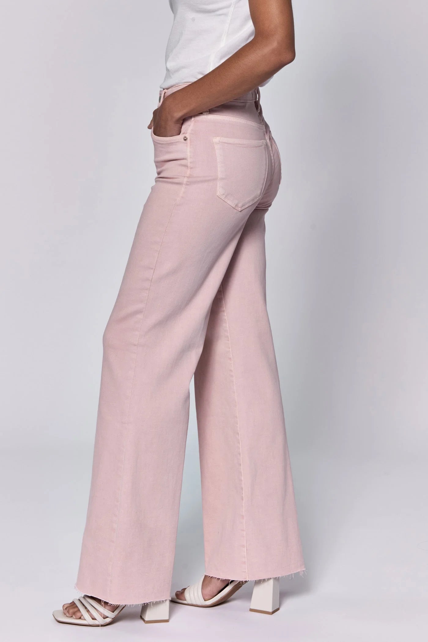 FIONA HIGH RISE CUT OFF HEM JEANS
