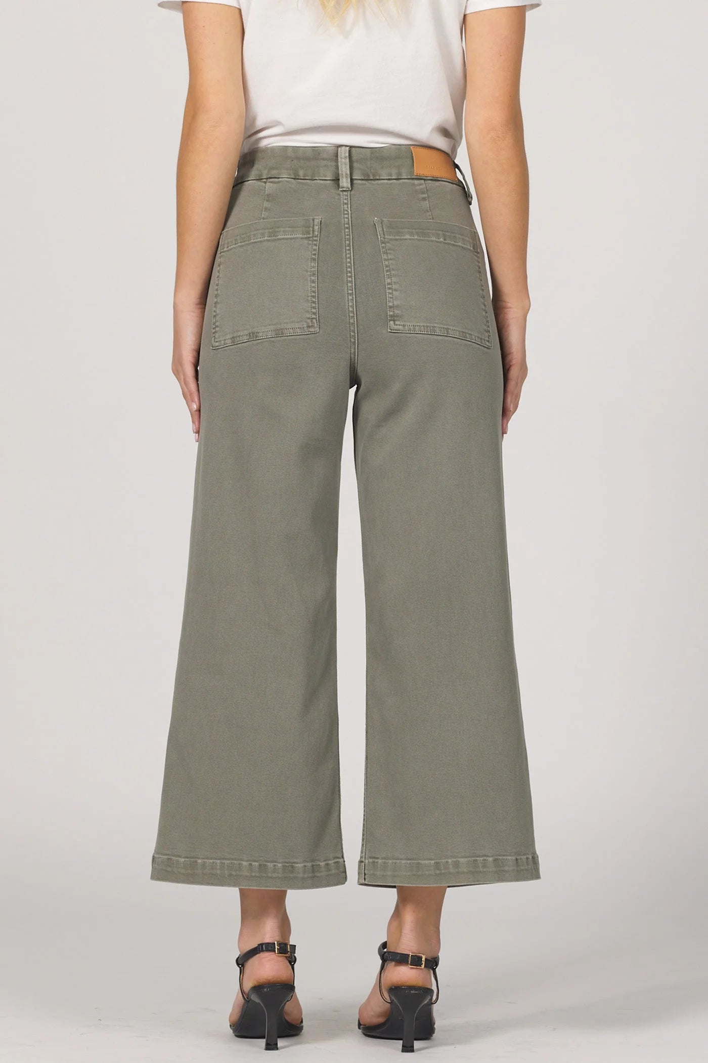 AUDREY WIDE LEG CROPPED JEAN by Dear John
