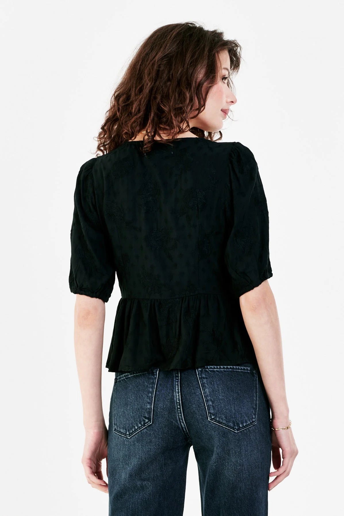 SUTTON BLACK VELVET TOP