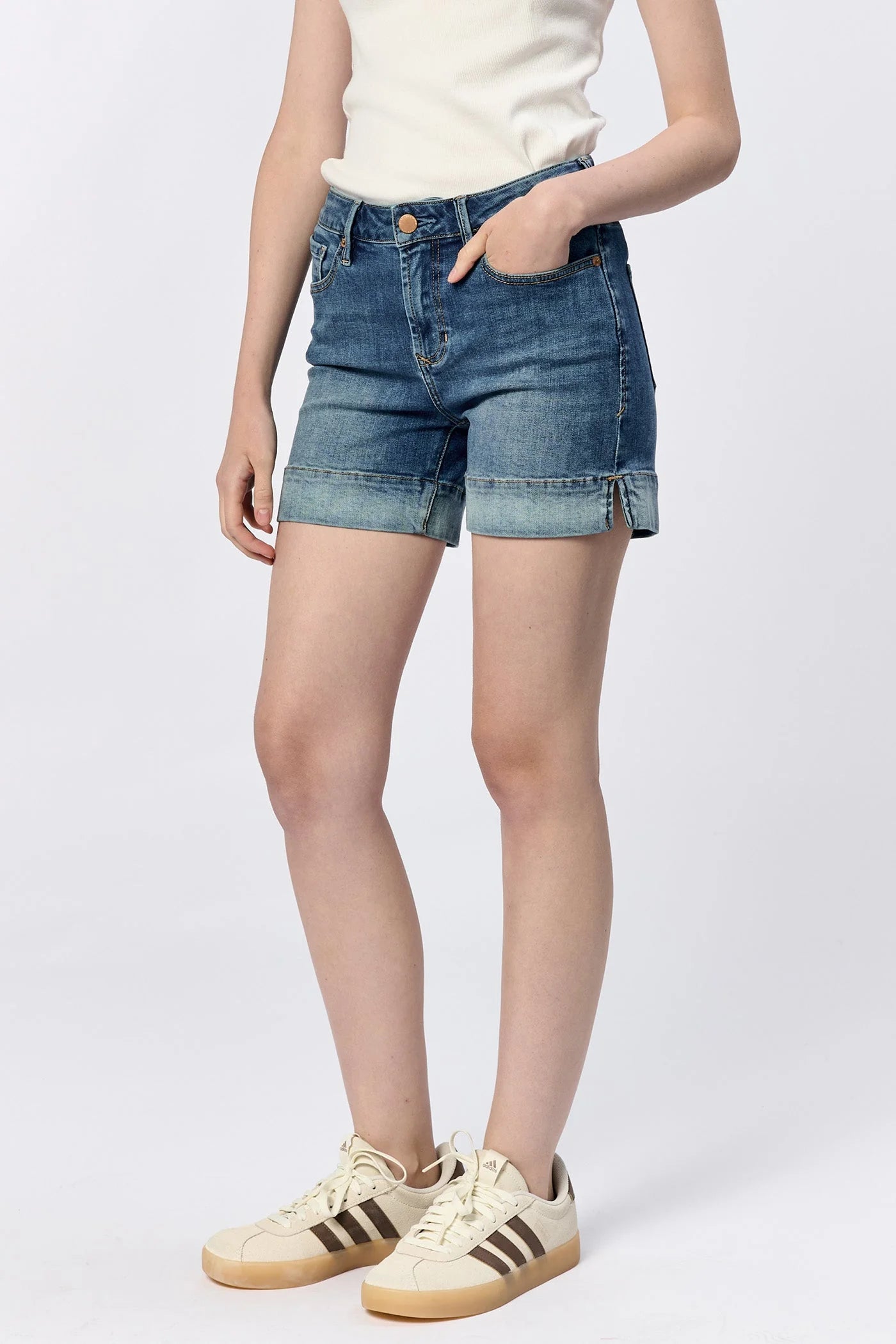 JULIAN DENIM SHORTS by DEAR JOHN