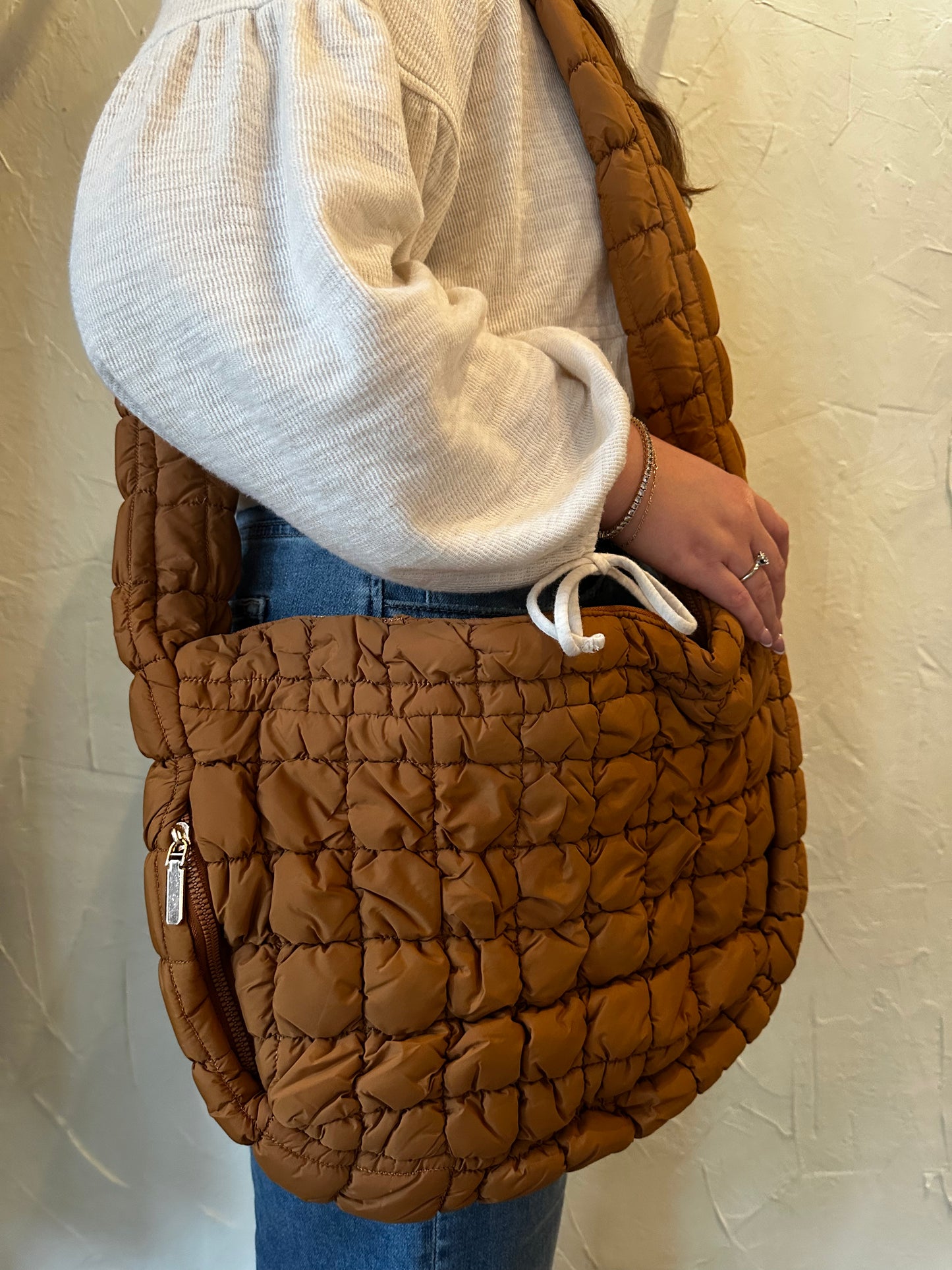 QUILTED SHOULDER BAG