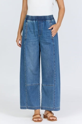DELLA WIDE LEG JEANS by Dear John
