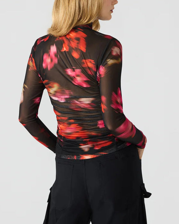 TAYLORE TOP by Steve Madden