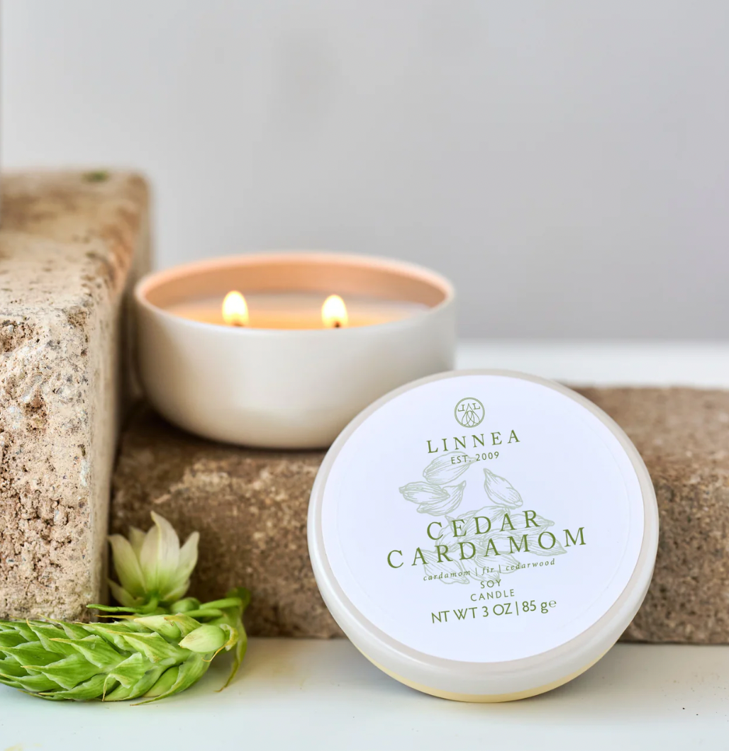 CEDAR CARDAMOM PETITE 2 WICK CANDLE