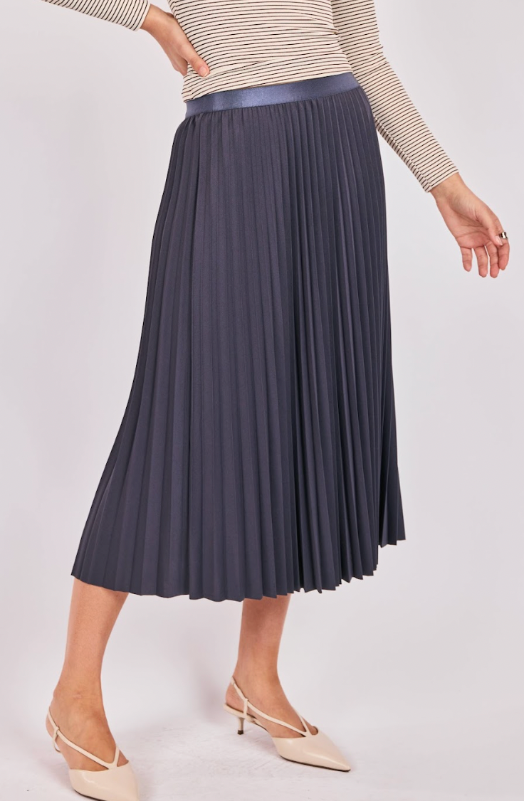 "FULL OF COMPASSION" PLEATED SKIRT