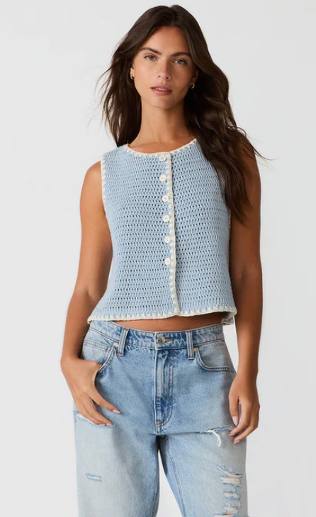 ANNYA SWEATER VEST by Steve Madden