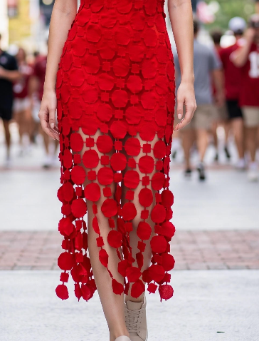 "SATURDAY SHOWSTOPPER" Midi Dress