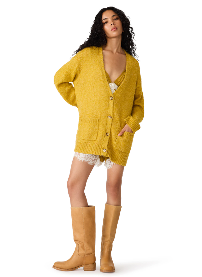 "FINLEY SWEATER" by Steve Madden