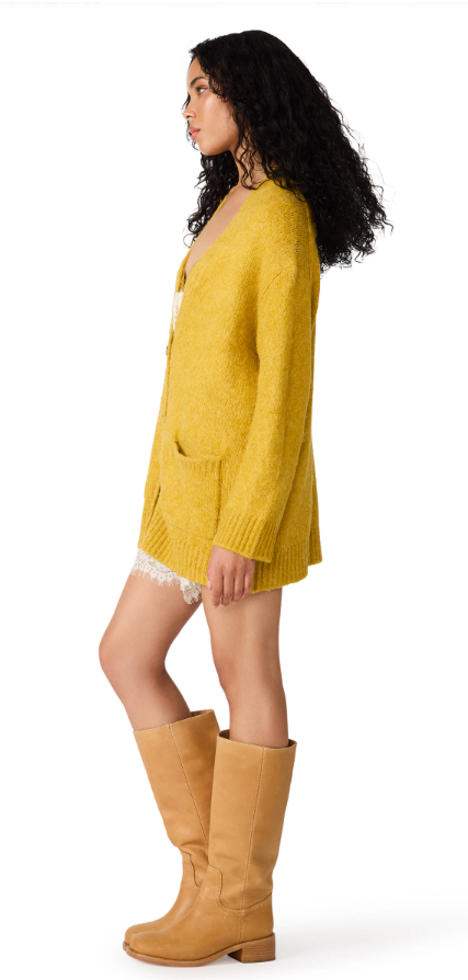 "FINLEY SWEATER" by Steve Madden