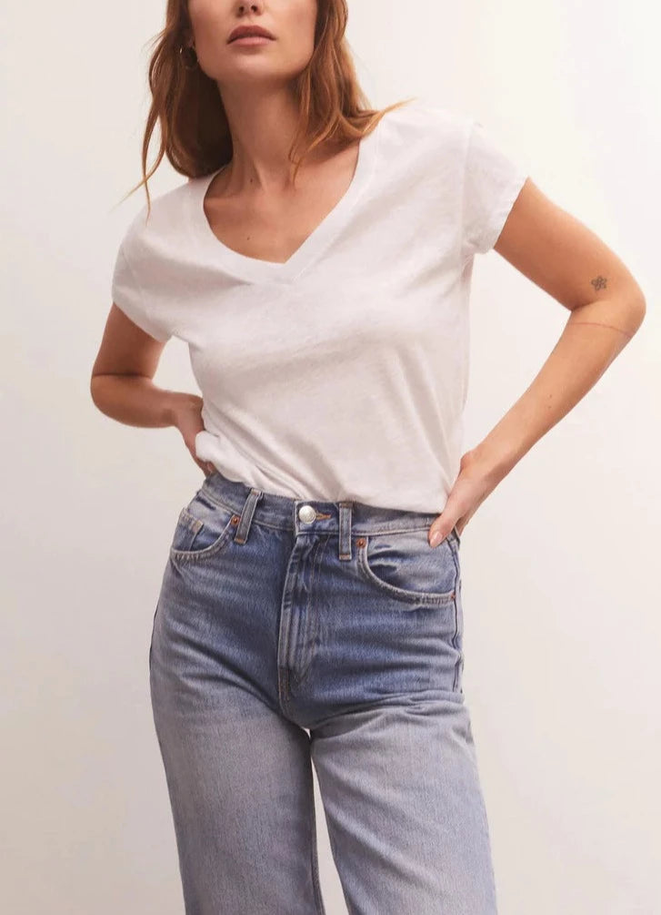 MODERN V-NECK TEE
