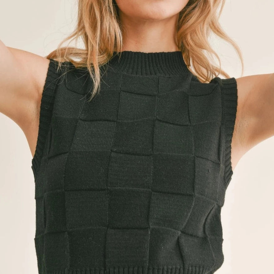 TURTLE NECK VEST