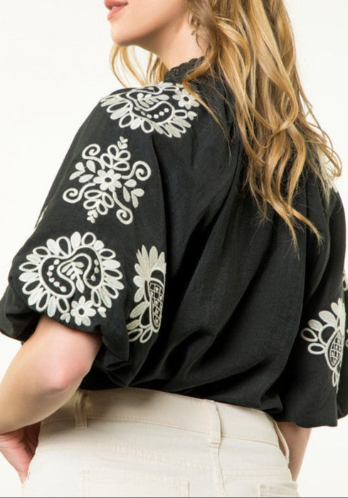 "STILL AND KNOW" TOP