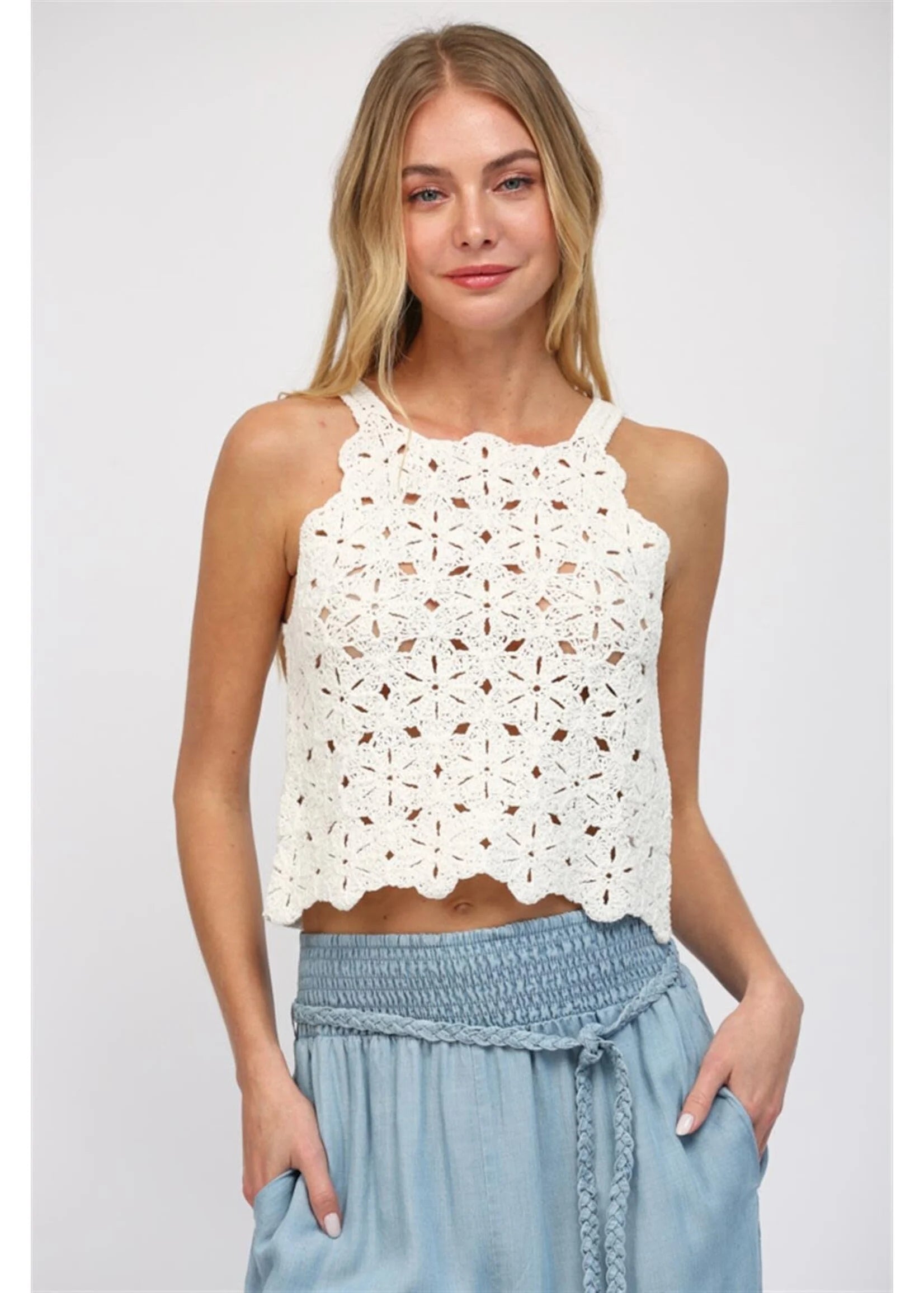 "LOVE FOLLOWS" TOP