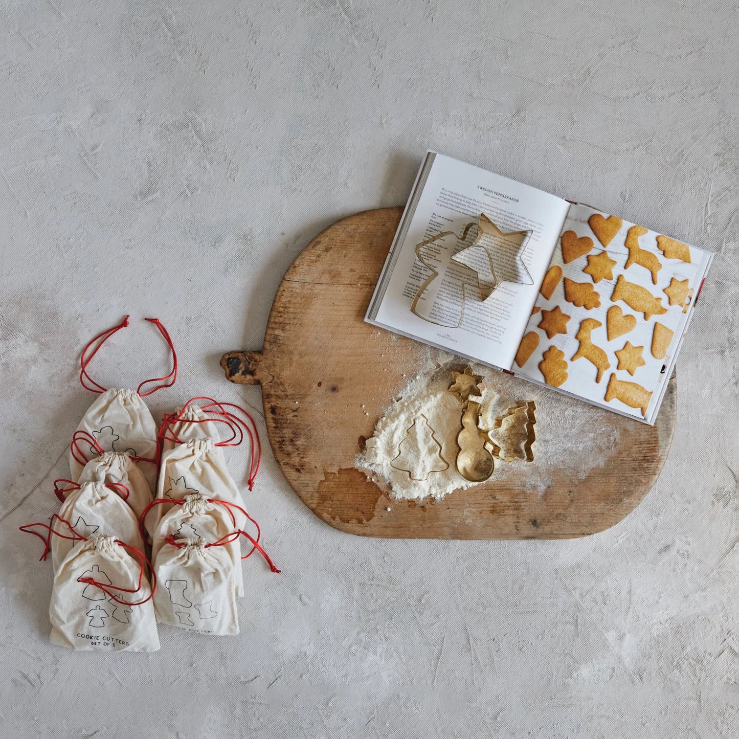 STAINLESS STEEL COOKIE CUTTERS