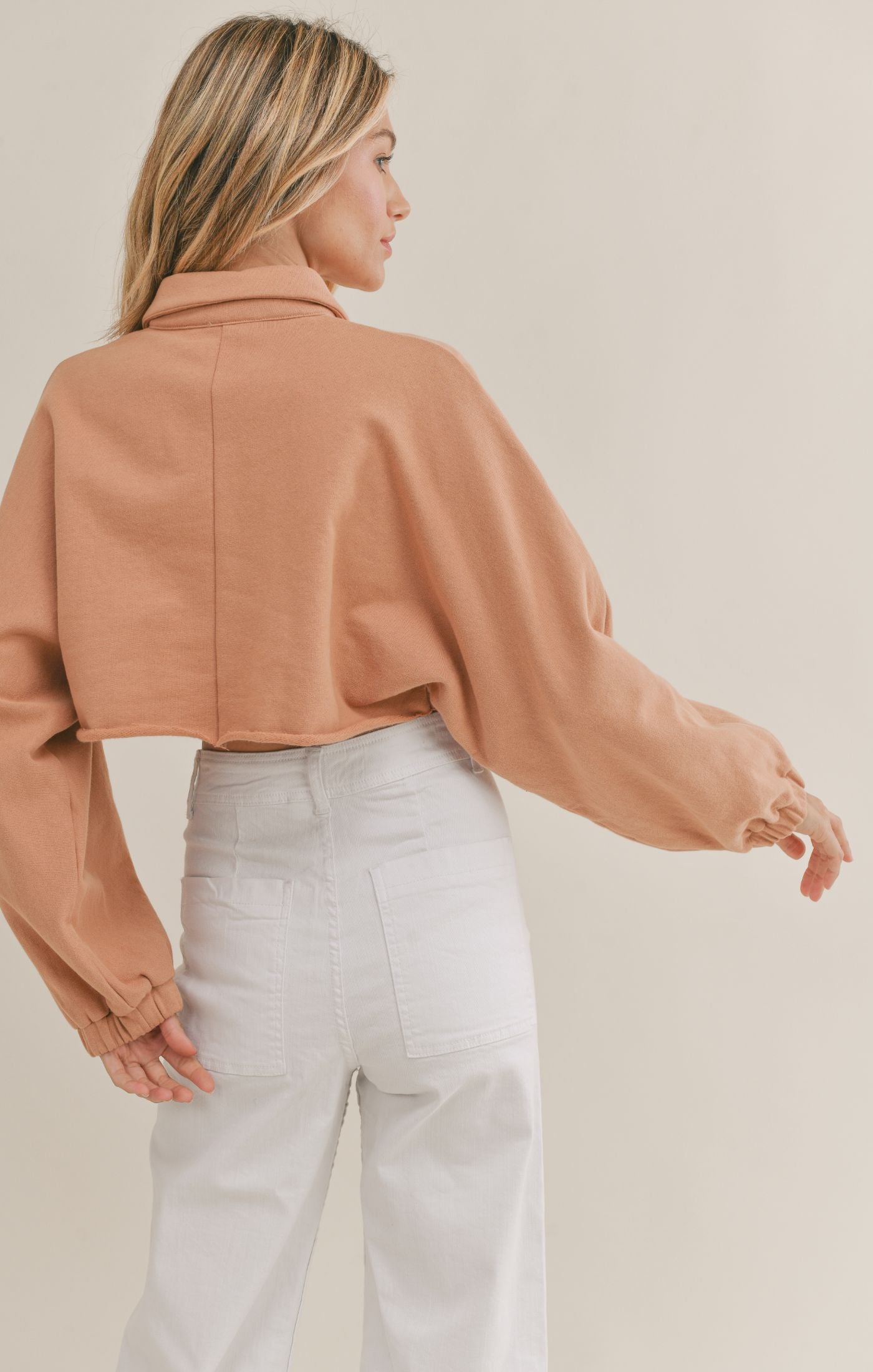 UP TO ME CROPPED SWEATSHIRT